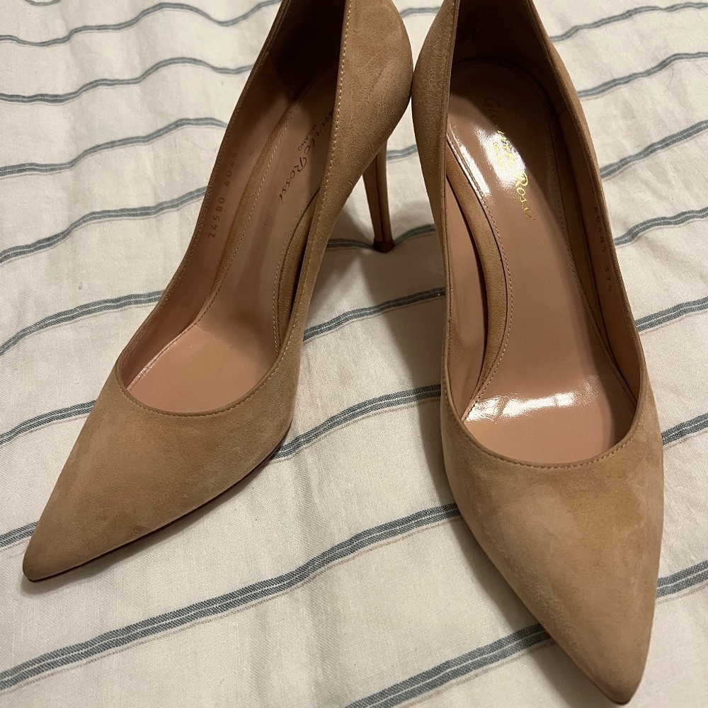 Gianvito 85 Suede Heel Pump